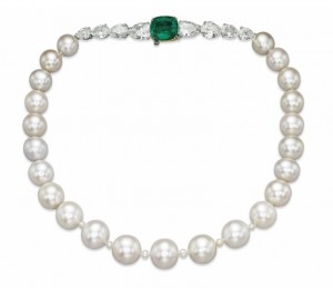Natural Pearl Necklace that sold for US$ 8,457,945 
