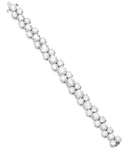 Lot 453 - Fine platinum and diamond bracelet