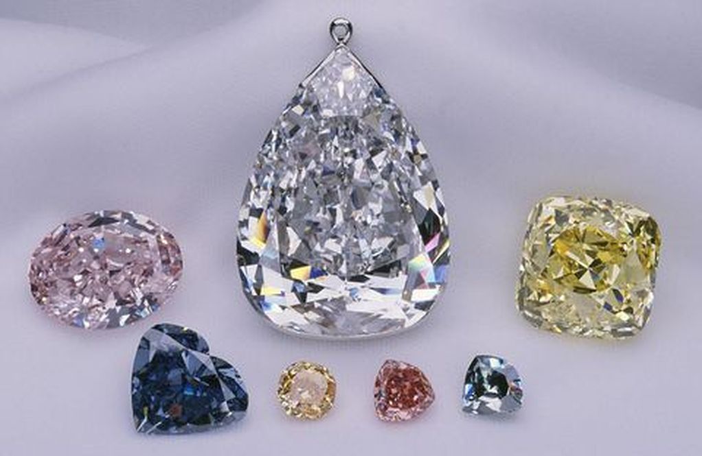 Pink Star diamond on display at the "Splendor of Diamonds" exhibition at Smithsonian's NMNH in Washington DC