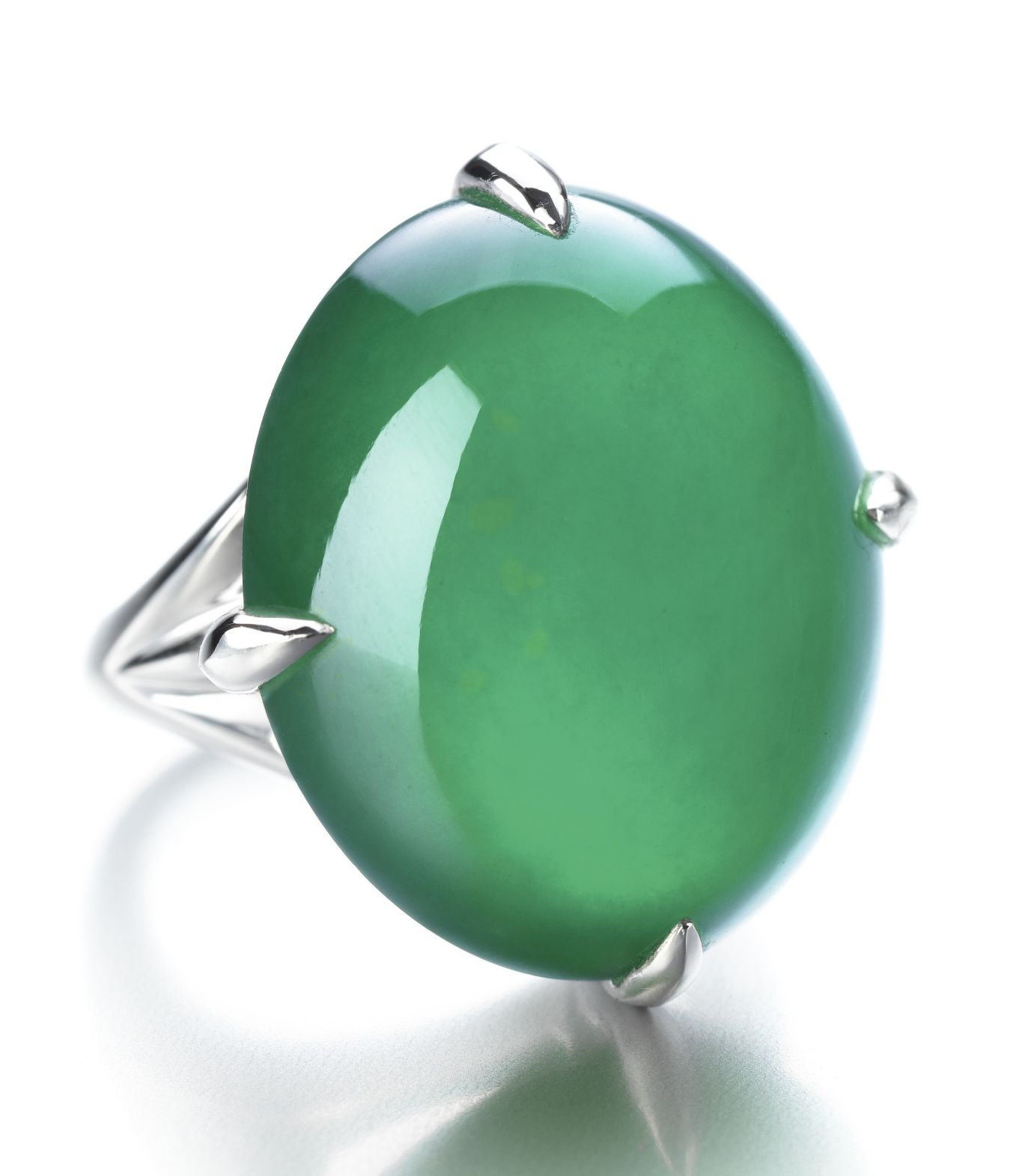 Lot 1767 - Important Jadeite Ring