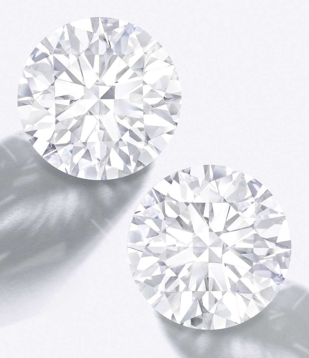 Lot 1785 - Important Pair of Unmounted Diamonds