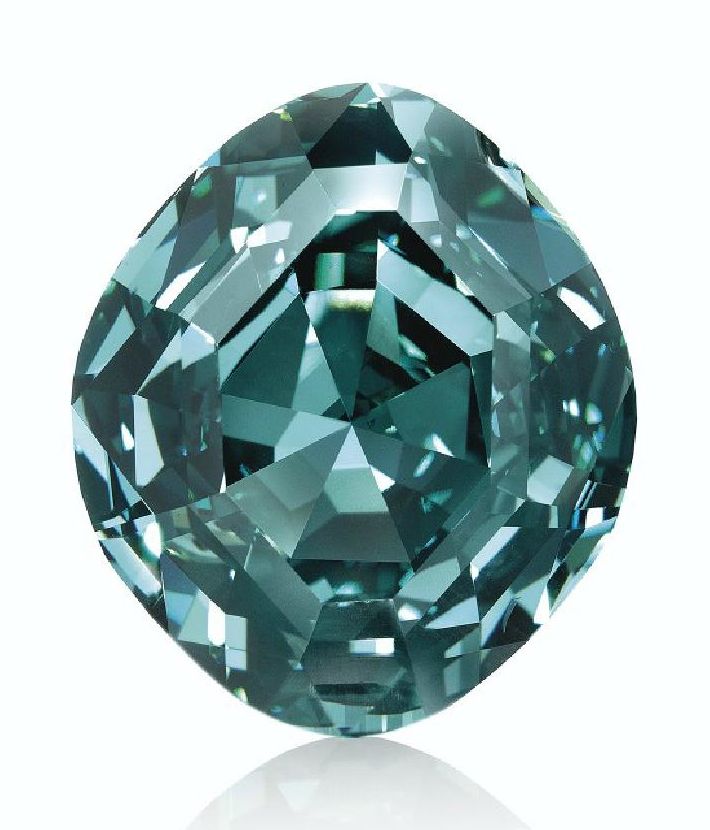 LOT 273 - AN EXTRAORDINARY COLORED DIAMOND RING