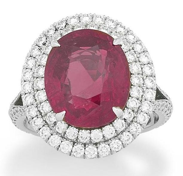 LOT 158 - A RUBY AND DIAMOND RING BY FABERGE