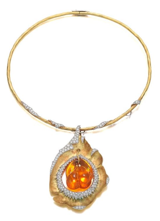 LOT 54 - AN 18 CARAT GOLD, FIRE OPAL AND DIAMOND PENDANT/NECKLACE, by Grima, 1991