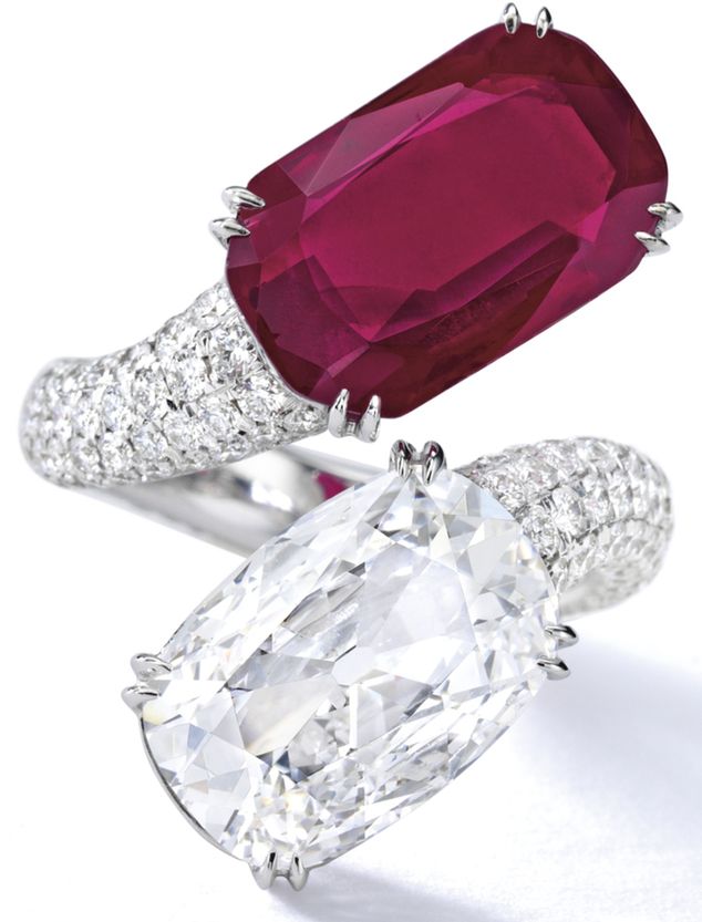 LOT 1844 - IMPORTANT RUBY AND DIAMOND RING