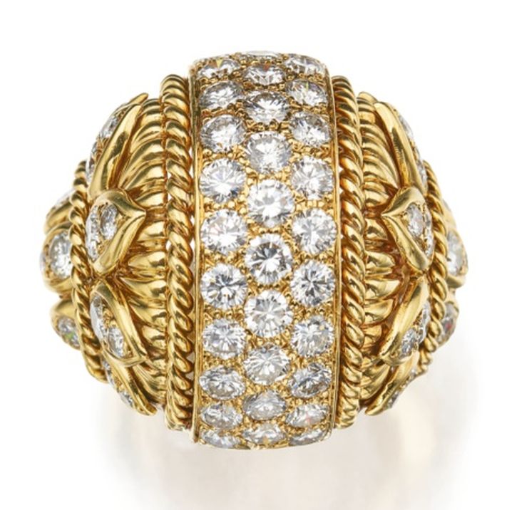 LOT 296 - GOLD AND DIAMOND RING, VAN CLEEF & ARPELS