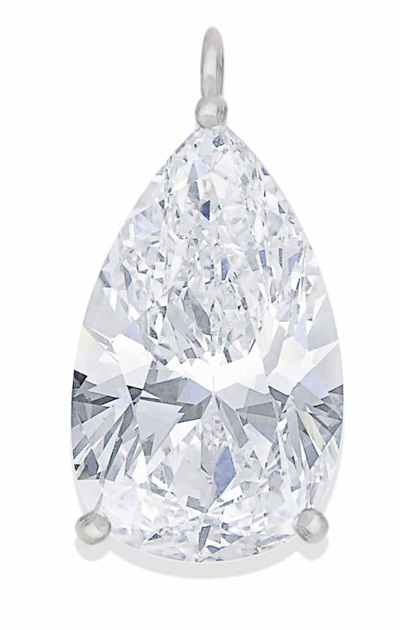 LOT 197 – DIAMOND PENDANT 