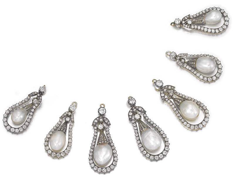 LOT 300 - GROUP OF SEVEN NATURAL PEARL AND DIAMOND PENDANTS 