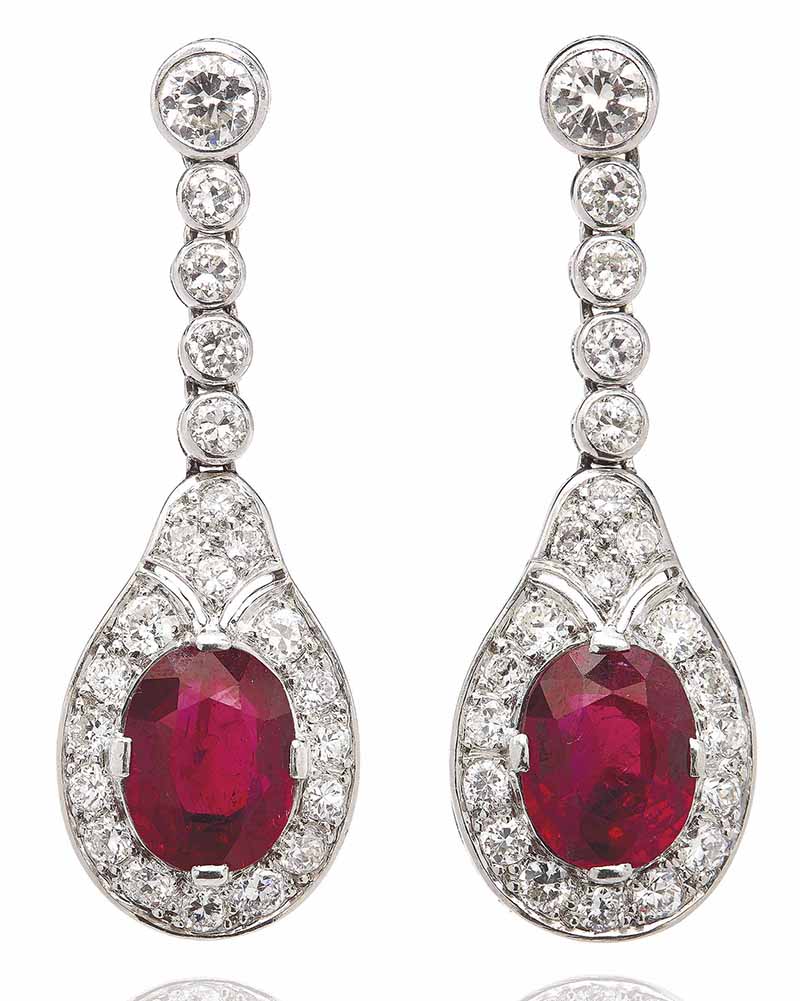 LOT 48 - EARLY 20TH CENTURY RUBY AND DIAMOND EARRINGS 