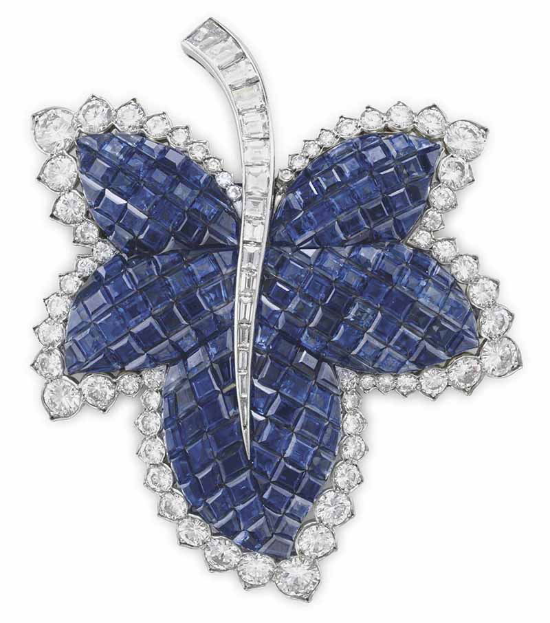LOT 163 - A 'MYSTERY-SET' SAPPHIRE AND DIAMOND BROOCH, BY VAN CLEEF & ARPELS 