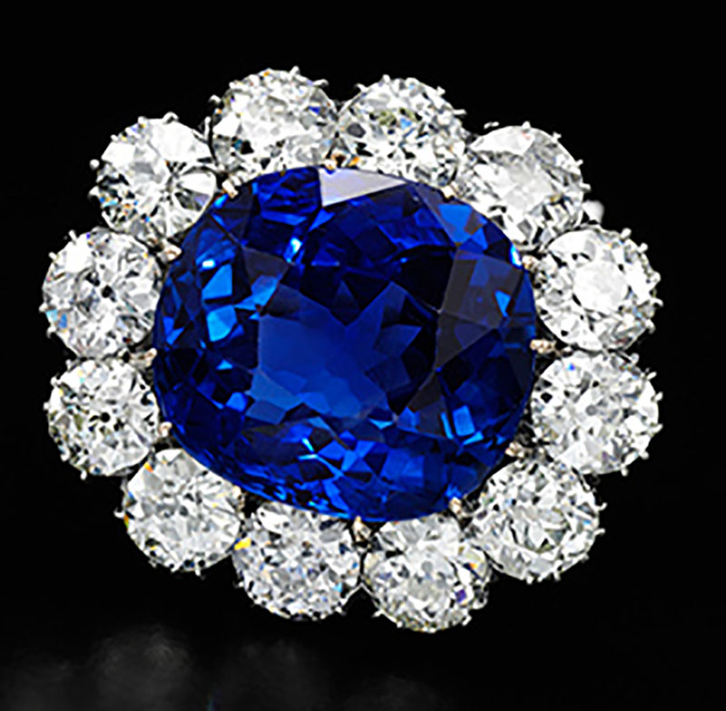 SAPPHIRE AND DIAMOND BROOCH - SAPPHIRE WEIGHING 30.70 CARATS 