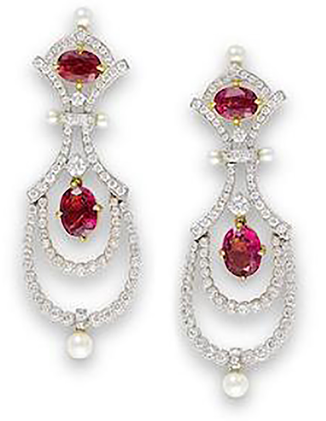 LOT 508 - A PAIR OF SPINEL AND DIAMOND PENDENT EARRINGS
