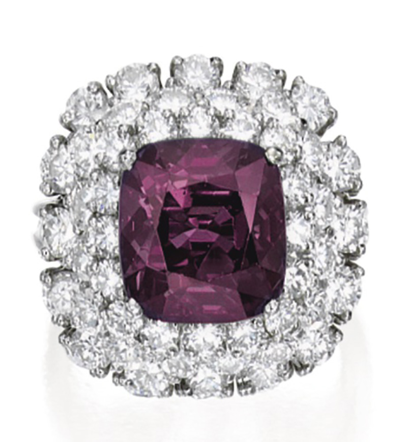 LOT 1627 - ALEXANDRITE AND DIAMOND RING IN INCANDESCENT LIGHT 