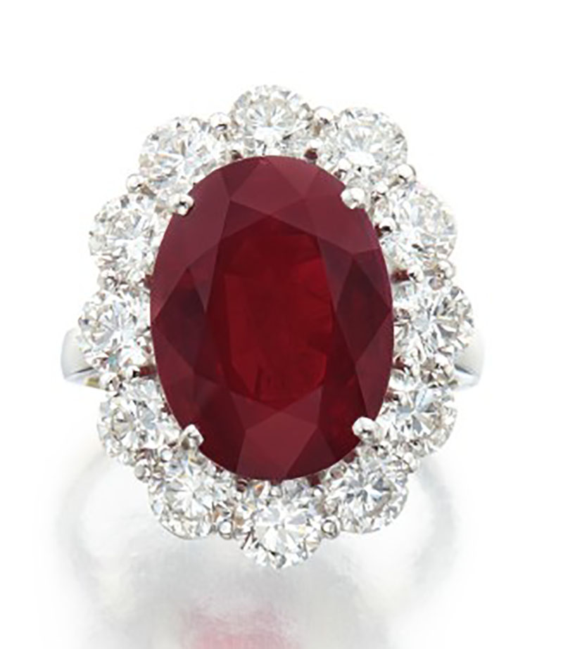Lot 110 - A Ruby and Diamond Ring