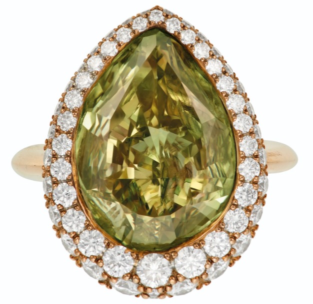 LOT 80 – COLORED DIAMOND AND DIAMOND RING 