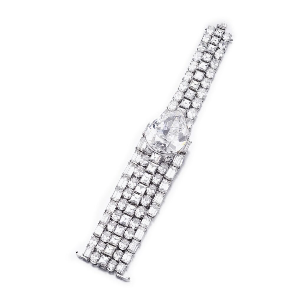 Lot No. 297 – Mouawad, Magnificent Diamond Bracelet